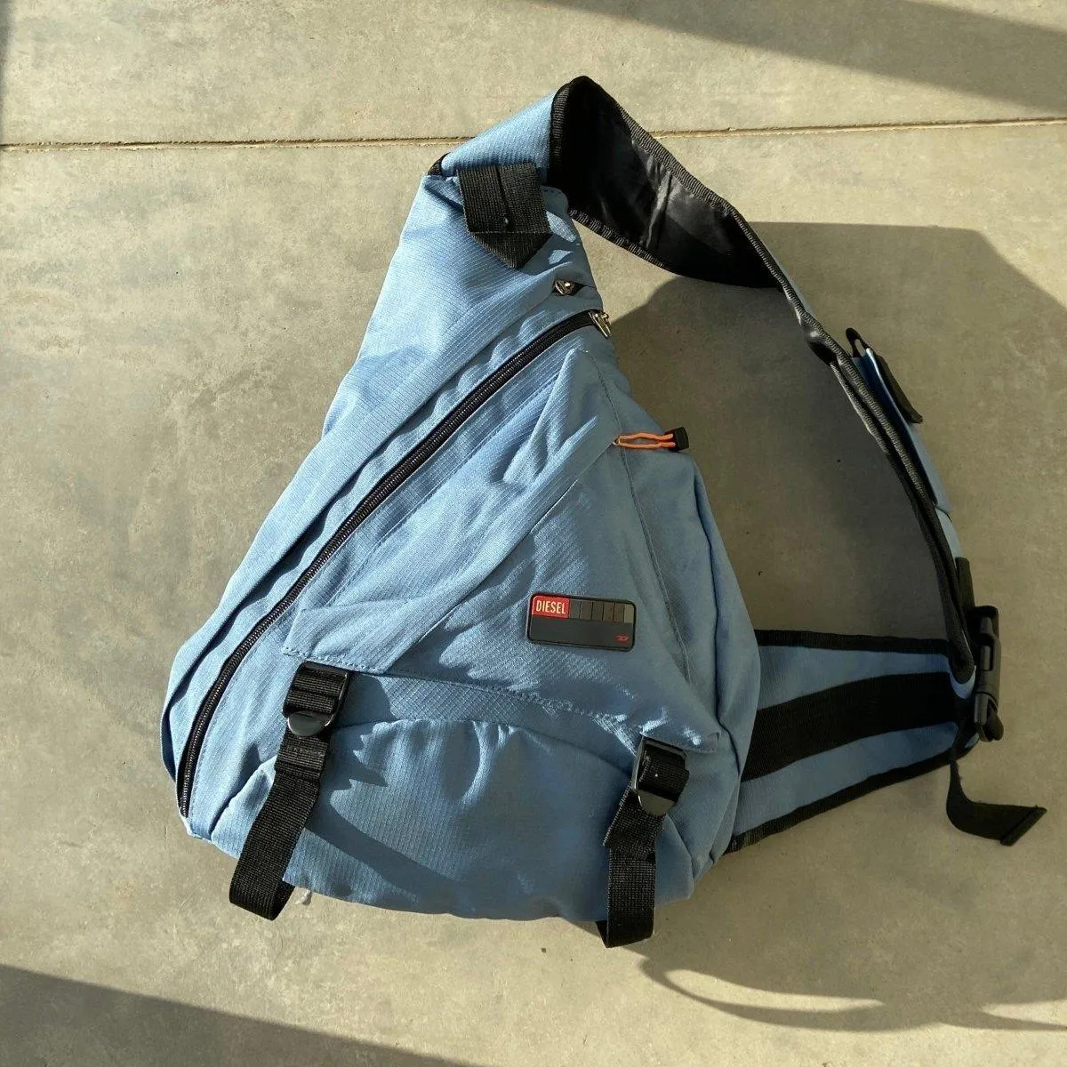 00'S DIESEL SLING BAG