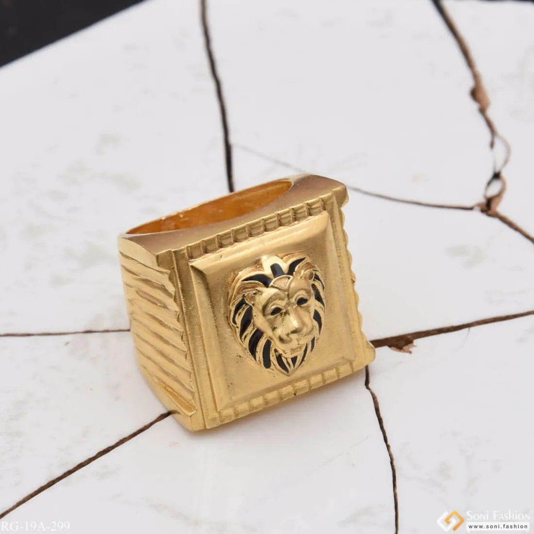 1 Gram Gold Forming Lion Face Attention-Getting Design Ring for Men - Style A299