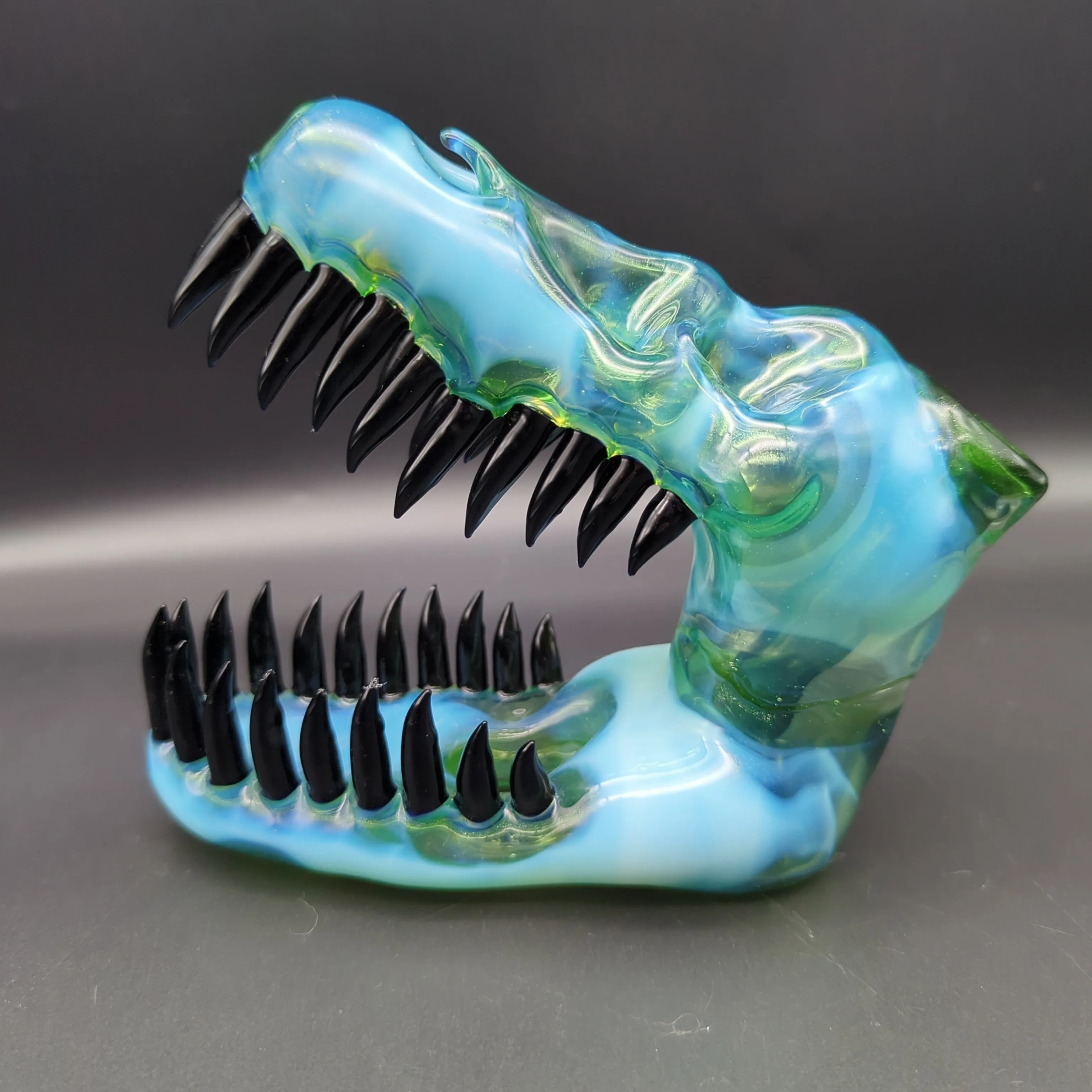 Full Color Dino Skull Sculpture Rig - by EKA Glass