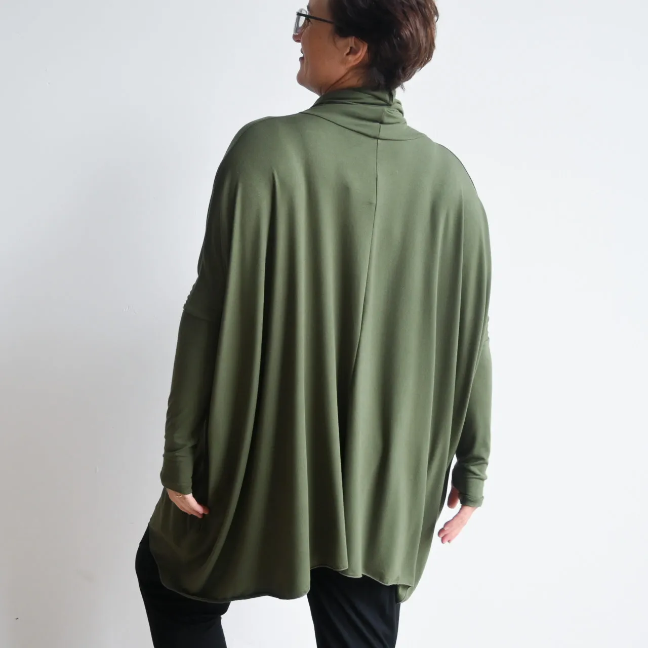 The Glider Poncho Tee in Bamboo